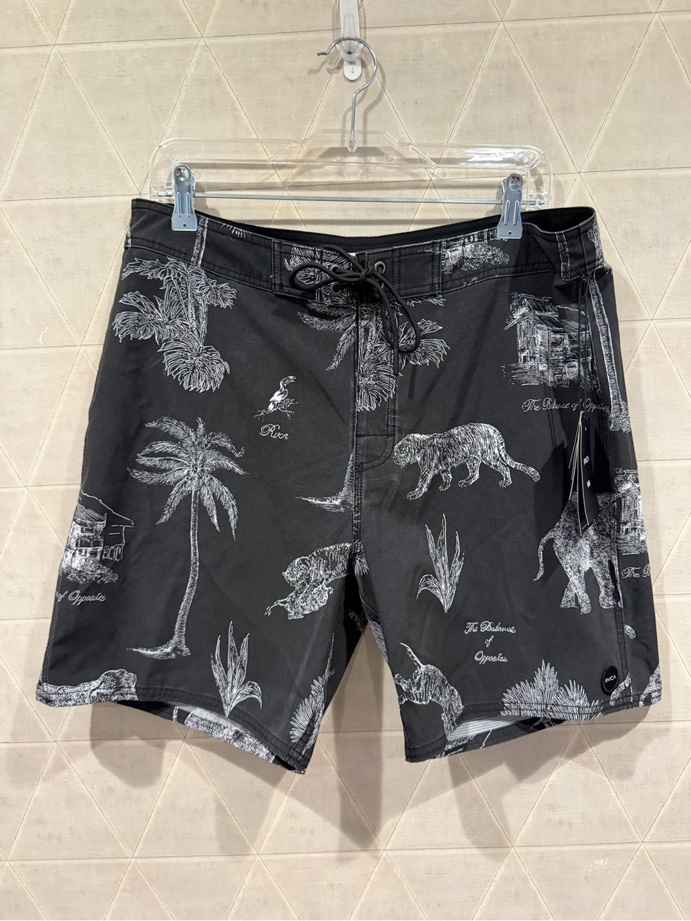 NEW RVCA VA PIGMENT BOARDSHORTS 34